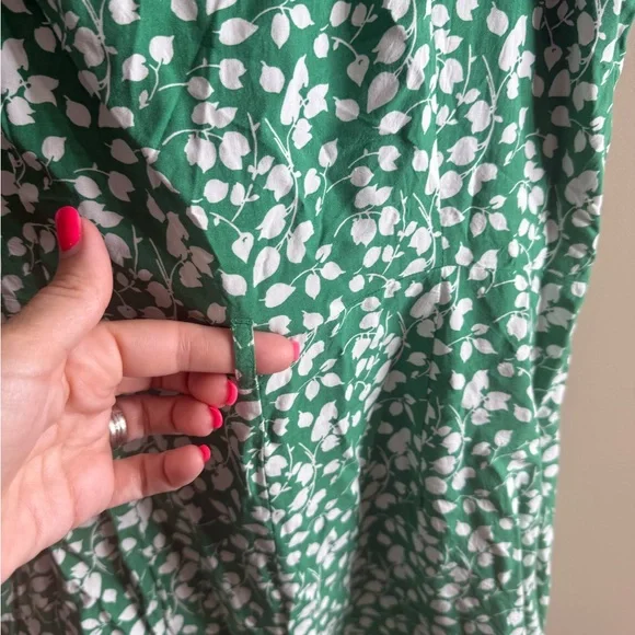 Abercrombie and Fitch Green Floral Women's romper large - Picture 14 of 15